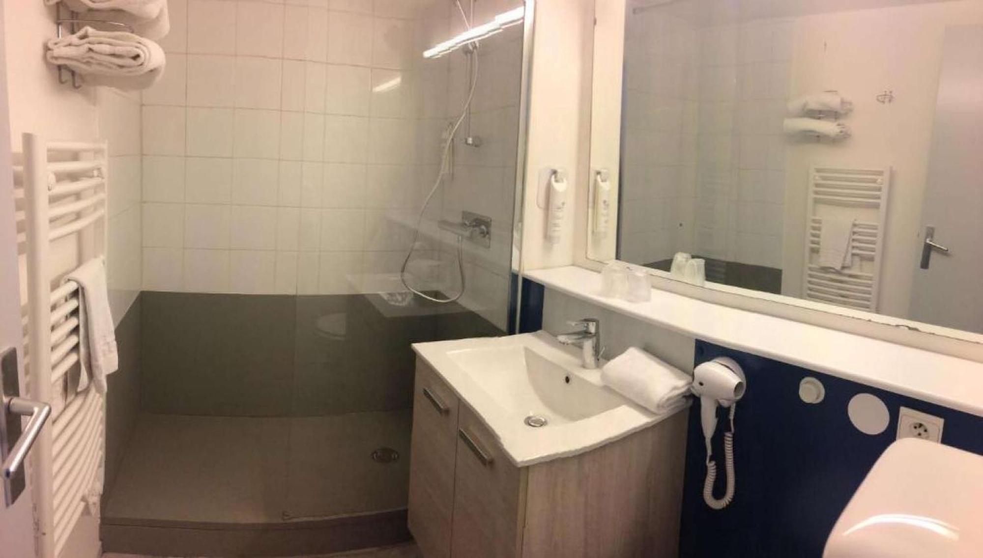 Brit Hotel Confort Morlaix Saint-Martin-des-Champs  Екстер'єр фото