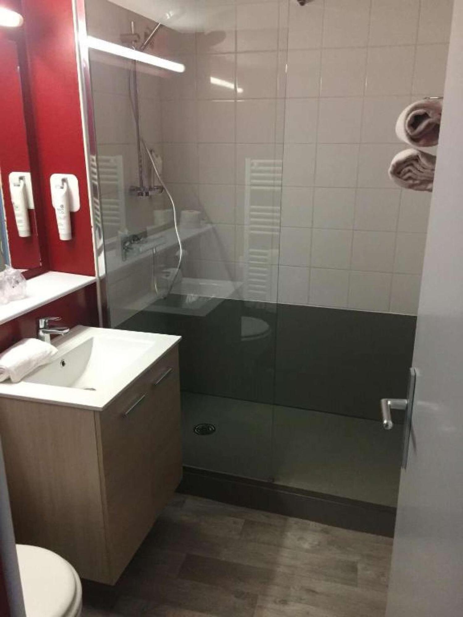 Brit Hotel Confort Morlaix Saint-Martin-des-Champs  Екстер'єр фото