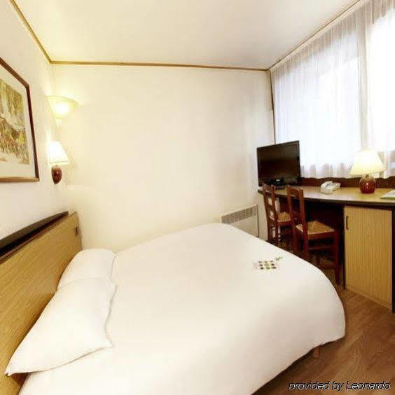 Brit Hotel Confort Morlaix Saint-Martin-des-Champs  Екстер'єр фото